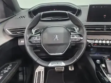 2022 Peugeot 5008 с пробегом 49 467 км