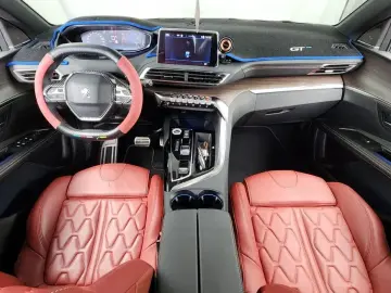2024 Peugeot 5008 с пробегом 18 012 км