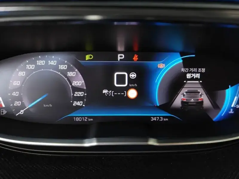 2024 Peugeot 5008 с пробегом 18 012 км