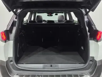 2022 Peugeot 5008 с пробегом 49 467 км