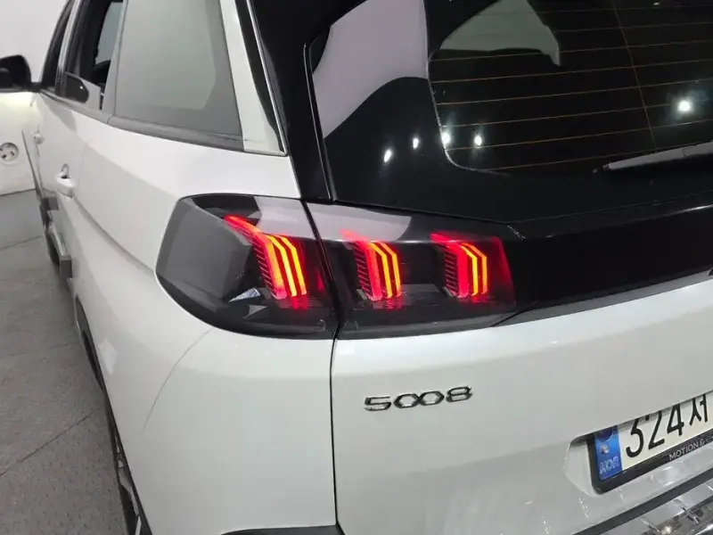 2022 Peugeot 5008 с пробегом 49 467 км