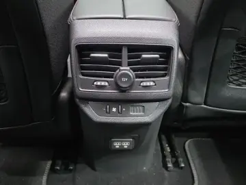 2022 Peugeot 5008 с пробегом 49 467 км