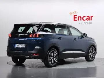 2024 Peugeot 5008 с пробегом 23 501 км