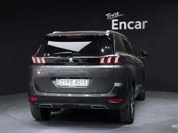 2023 Peugeot 5008 с пробегом 13 453 км