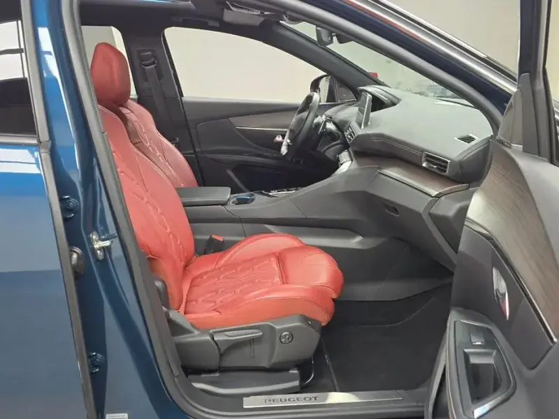 2024 Peugeot 5008 с пробегом 23 501 км
