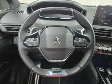 2024 Peugeot 5008 с пробегом 23 501 км