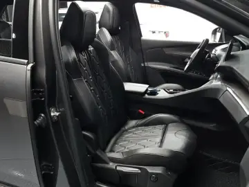 2023 Peugeot 5008 с пробегом 13 453 км