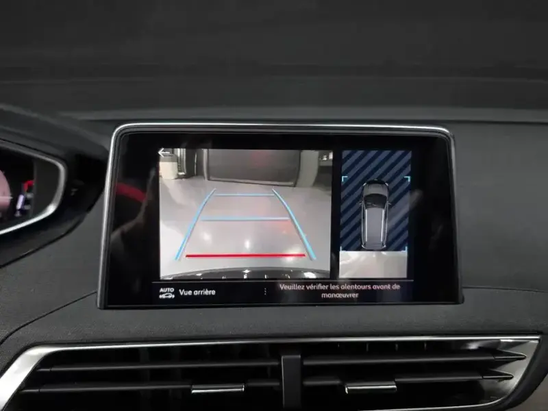2023 Peugeot 5008 с пробегом 13 453 км
