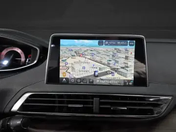 2023 Peugeot 5008 с пробегом 13 453 км
