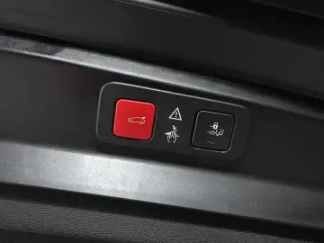 2023 Peugeot 5008 с пробегом 13 453 км