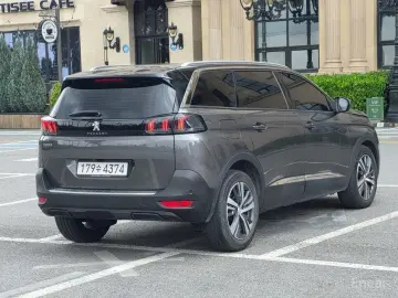 2021 Peugeot 5008 с пробегом 48 594 км