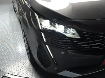 2023 Peugeot 5008 с пробегом 13 453 км