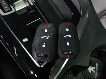 2023 Peugeot 5008 с пробегом 13 453 км