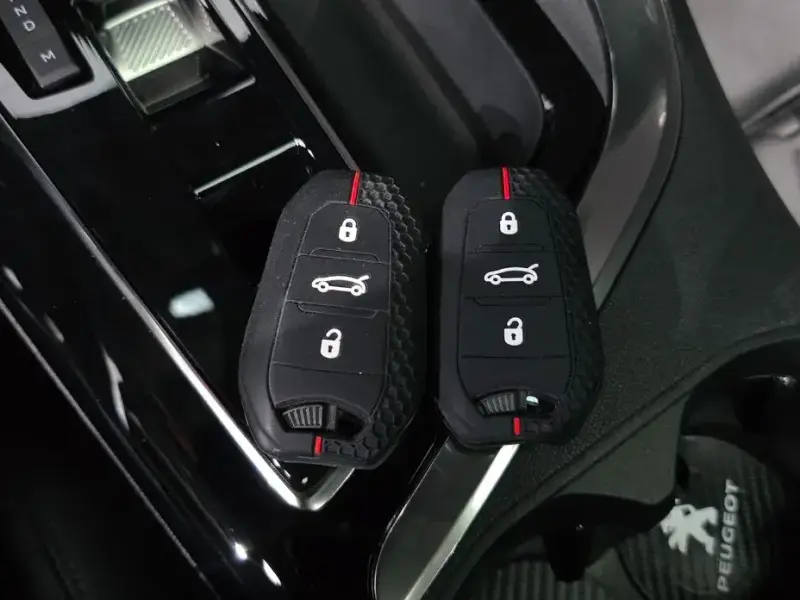 2023 Peugeot 5008 с пробегом 13 453 км