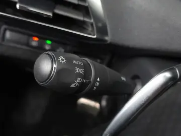 2023 Peugeot 5008 с пробегом 13 453 км