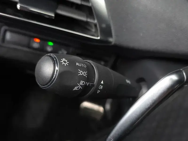 2023 Peugeot 5008 с пробегом 13 453 км