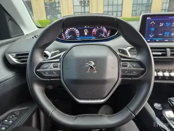 2021 Peugeot 5008 с пробегом 48 594 км