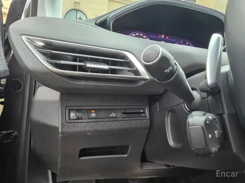 2021 Peugeot 5008 с пробегом 48 594 км