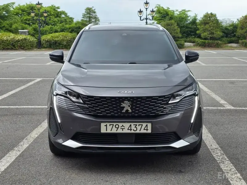 2021 Peugeot 5008 с пробегом 48 594 км