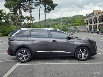 2021 Peugeot 5008 с пробегом 48 594 км