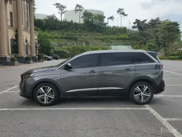 2021 Peugeot 5008 с пробегом 48 594 км