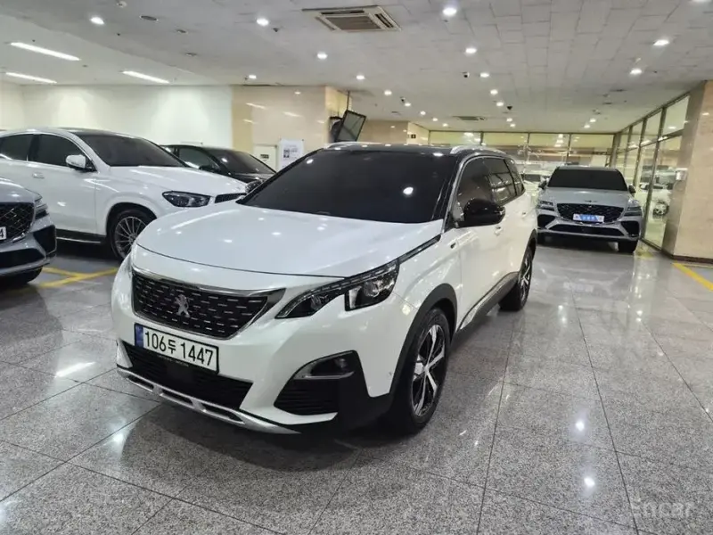 2021 Peugeot 5008 с пробегом 30 196 км