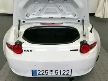 2021 Mazda MX-5 с пробегом 20 640 км