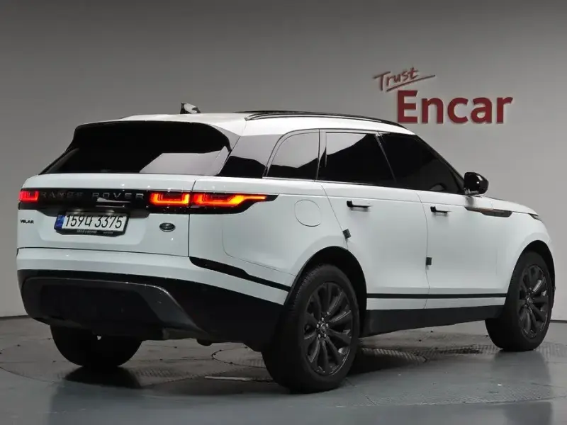 2023 Land Rover Range Rover Velar с пробегом 49 813 км