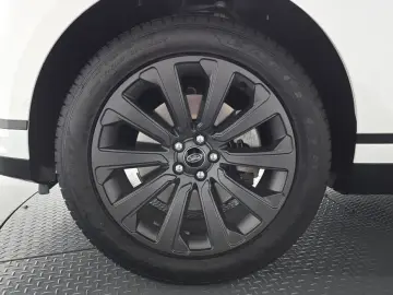 2023 Land Rover Range Rover Velar с пробегом 49 813 км
