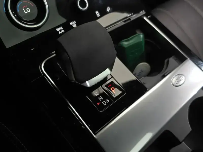 2023 Land Rover Range Rover Velar с пробегом 49 813 км