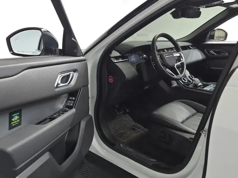 2023 Land Rover Range Rover Velar с пробегом 49 813 км