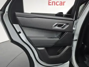 2023 Land Rover Range Rover Velar с пробегом 49 813 км