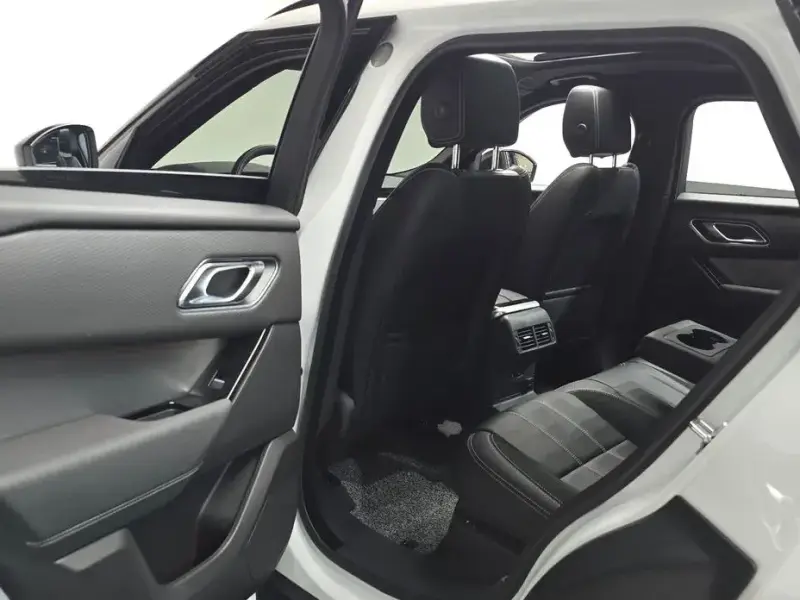 2023 Land Rover Range Rover Velar с пробегом 49 813 км