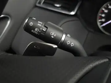 2023 Land Rover Range Rover Velar с пробегом 49 813 км