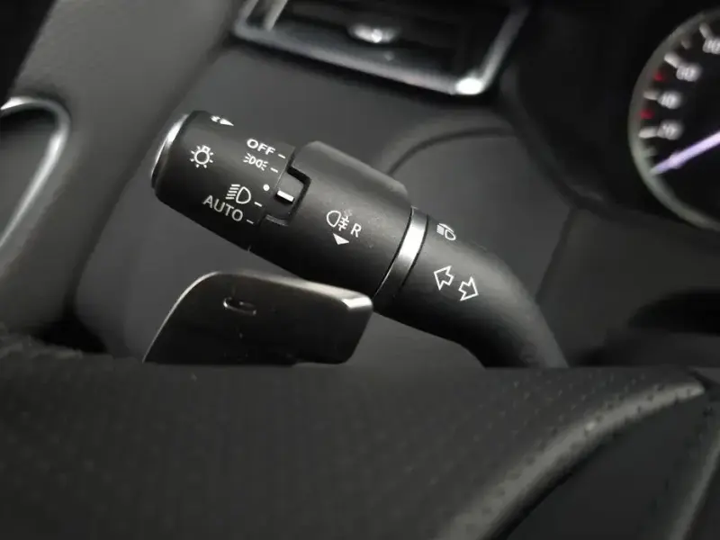 2023 Land Rover Range Rover Velar с пробегом 49 813 км