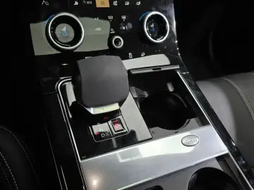 2022 Land Rover Range Rover Velar с пробегом 21 562 км
