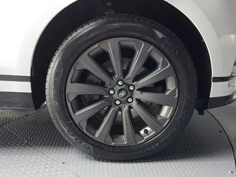 2023 Land Rover Range Rover Velar с пробегом 66 900 км