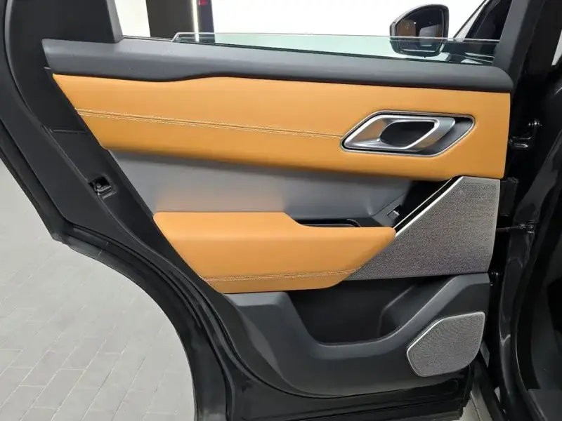 2022 Land Rover Range Rover Velar с пробегом 56 580 км