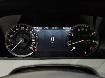2023 Land Rover Range Rover Velar с пробегом 66 900 км