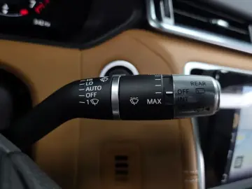 2022 Land Rover Range Rover Velar с пробегом 56 580 км
