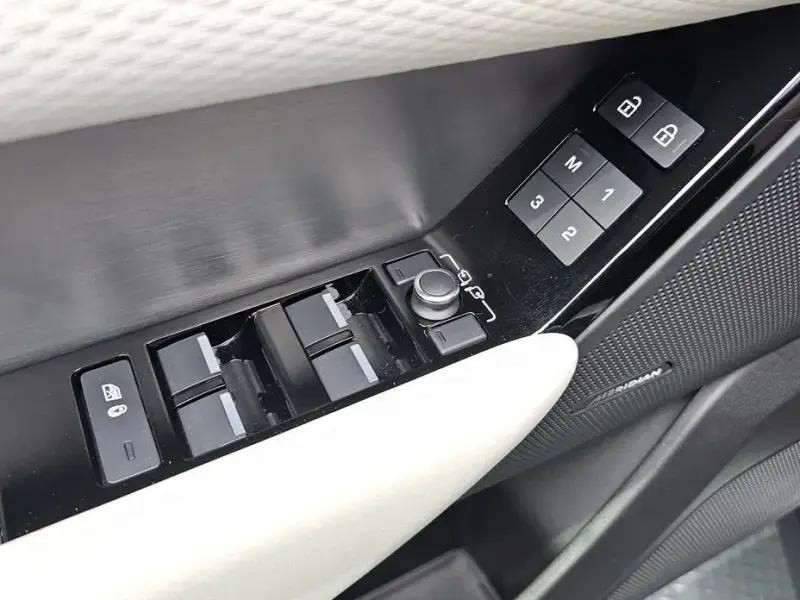 2023 Land Rover Range Rover Velar с пробегом 66 900 км