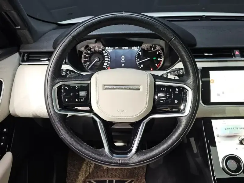 2023 Land Rover Range Rover Velar с пробегом 66 900 км