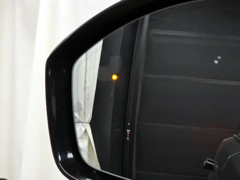 2022 Land Rover Range Rover Velar с пробегом 56 580 км