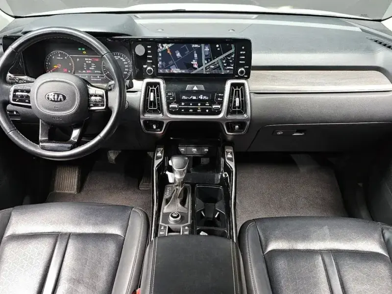 2021 Kia Sorento с пробегом 87 715 км