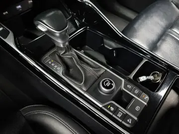 2021 Kia Sorento с пробегом 87 715 км