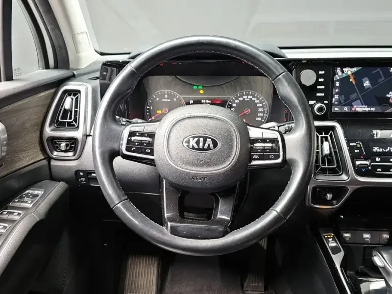 2021 Kia Sorento с пробегом 87 715 км