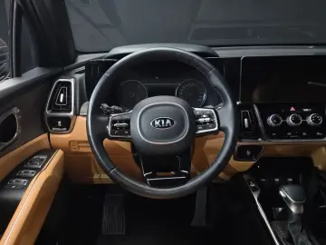 2021 Kia Sorento с пробегом 75 817 км
