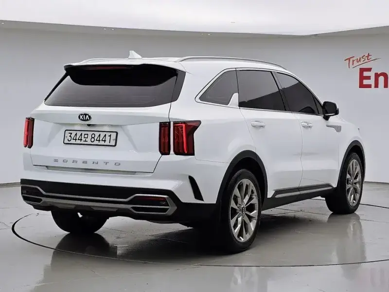 2021 Kia Sorento с пробегом 136 308 км