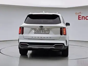 2021 Kia Sorento с пробегом 136 308 км