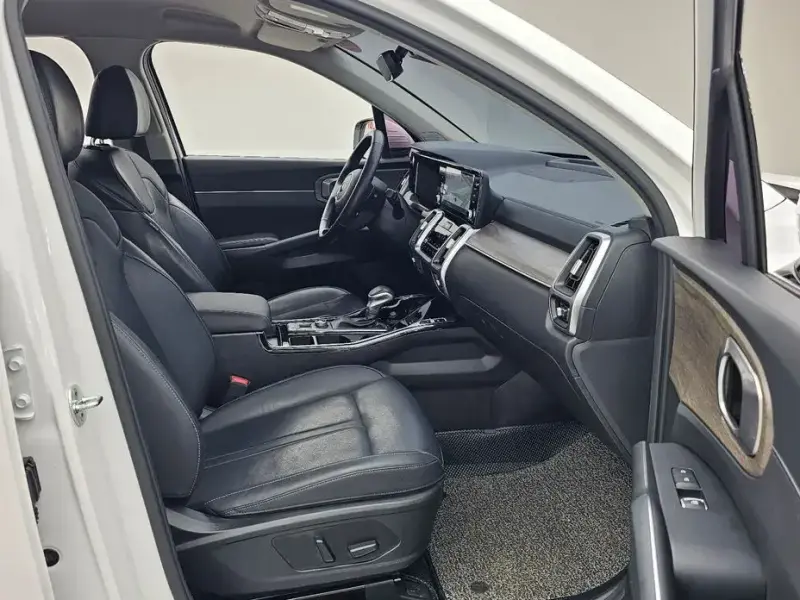 2021 Kia Sorento с пробегом 136 308 км